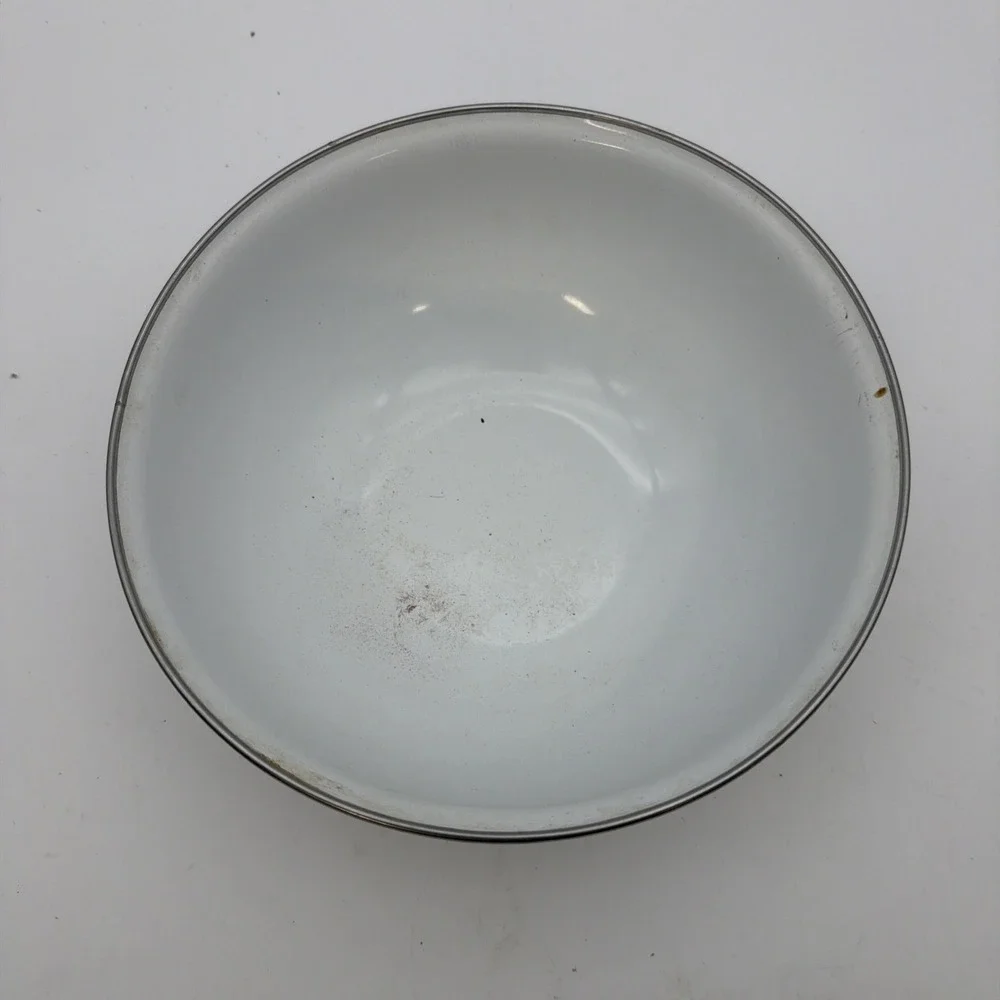 vintage GMI enamel-on-metal mixing bowl